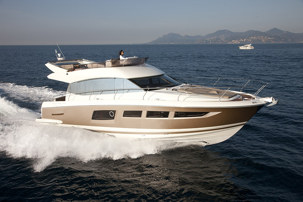 Prestige 500 - on show by Boat Lagoon Yachting.