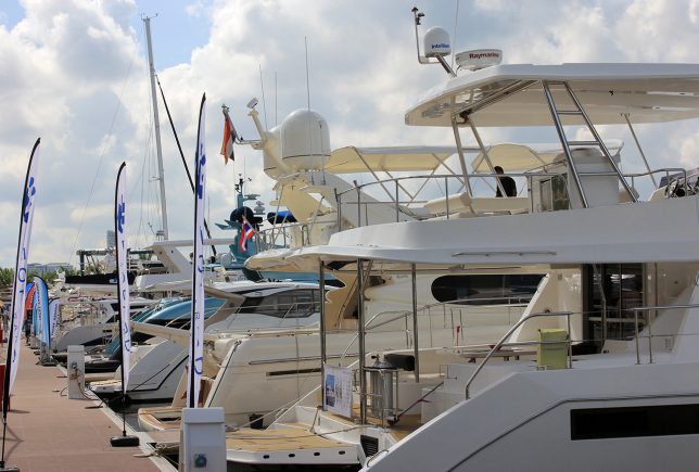 Ocean Marina Pattaya Boat Show 2016 welcomes a record line-up of boats.